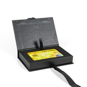 Boîtes de cartes-cadeaux VIP Crown Win entièrement noires, emballage anti-rayures, laminé mat avec ruban, logo estampé à chaud doré avec aimants - Product Image 5