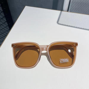 Lunettes de soleil pliantes G2 3002, monture TR90, verres PC, polarisées UV400, unisexe, légères, portables, pour la conduite et la protection solaire - Product Image 4