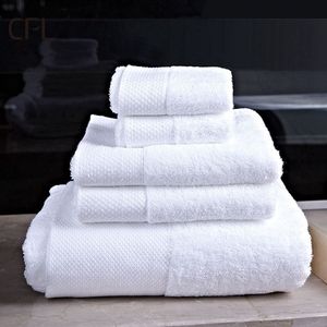 Lujo <span class=keywords><strong>5</strong></span> estrellas 100% algodón blanco baño mano cara toalla Conjunto personalizado Hotel bordado Logo tejido patrón a cuadros - Product Image 1