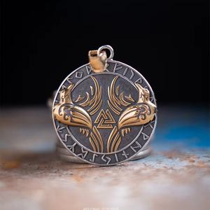 Collar con Colgante de Runa Vikinga Valknut, Acero Inoxidable, Amuleto Nórdico, Símbolo del Cuervo de Odín, Talismán, Joyería Nórdica para Hombres y Mujeres - Product Image 1