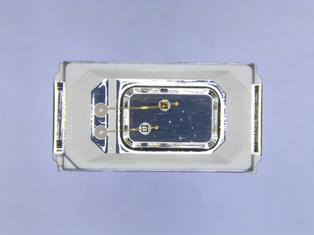 5730 SMD Red Laser Diode 660nm 5mW Low Power VCSEL for Hair Growth Cap Laser Helmet Therapy DRS660-0005-08-5730E3