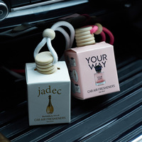 Pendentif d'aromathérapie automobile haut de gamme, sachet désodorisant longue durée avec parfum masculin de luxe léger pour l'intérieur de la voiture, vente en gros