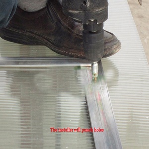 Feuille de toiture extérieure moderne en <span class=keywords><strong>polycarbonate</strong></span> de 10mm d'épaisseur pour hôtels et entrepôts Protection UV de 6m de large Garantie de 10 ans - Product Image 4