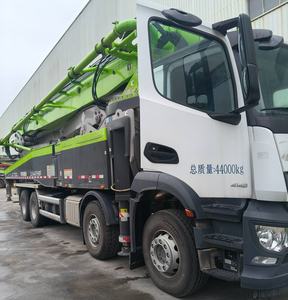 Camion pompe à béton Zoomlion 56m à faible entretien et haute durabilité - Product Image 3