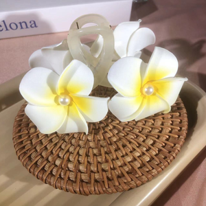 Mezcla de colores Artificial EVA <span class=keywords><strong>Frangipani</strong></span> Floral Hair Grips Pulmeria Foam Hawaiian Flower Hair Claw - Product Image 5