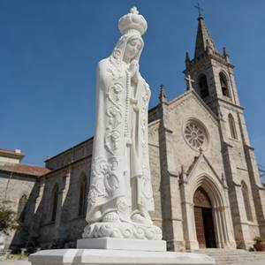 Decoración de Jardín para Iglesia, Estatua de Nuestra Señora de Fátima en Mármol, Tallada a Mano, Diseño Europeo Tradicional, Personalizada - Product Image 1