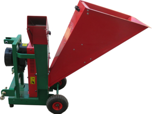 Broyeur de bois forestier et de jardin pour l'abattage d'arbres et de arbustes, avec moteur - Product Image 3