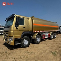 Camión Cisterna de Combustible de Segunda Mano Sinotruck Howo 8x4 de 30 Metros Cúbicos, Camión Cisterna de Gasolina y Petróleo con Capacidad de 25000 Litros en Venta