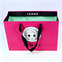Sacs en papier magenta personnalisés pour vêtements, robes, t-shirts, emballages réutilisables, vente en gros, boutique, cadeaux, shopping