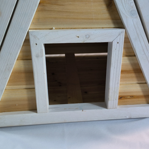 Maison de chat en bois en plein air de nouvelle conception de <span class=keywords><strong>nid</strong></span> de chat triangulaire avec portail d'évasion de vente chaude - Product Image 2
