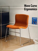 Chaise de salle à manger vintage du milieu du siècle, structure en fer, revêtement en velours, dossier durable et peu encombrant pour petits appartements et bars à domicile