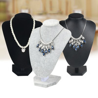 2026 En gros Présentoir buste mannequin léger en panneau de densité et flanelle pour bijoux, colliers, pendentifs et chaînes, options multi-hauteurs