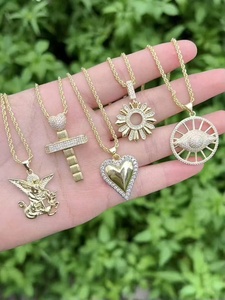 Collier pendentif cœur croix œil tendance pour femme, chaîne à maillons, accessoires de mode - Product Image 1