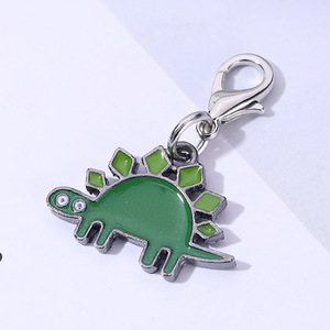 <span class=keywords><strong>Porte</strong></span>-clés en forme de poupée en émail bricolage créatif <span class=keywords><strong>Porte</strong></span>-clés punk dinosaure de dessin animé mignon pour <span class=keywords><strong>mon</strong></span> <span class=keywords><strong>fils</strong></span> - Product Image 4