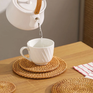 Posavasos de Mimbre de Bambú Hecho a Mano, Estilo Clásico de Flores, Tapete Reutilizable para Bebidas, Hecho en Vietnam - Product Image 3