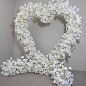 K-0508 हस्तनिर्मित यथार्थवादी दिल के आकार की शादी की सजावट लाल सफेद गुलाब का फूल मेहराब कृत्रिम फूल - Product Image 1