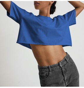 Camiseta Corta para Mujer al por Mayor, de Alta Calidad, con Logotipo Personalizado, Tallas Grandes, Estampado Puff, Lisa, para Entrenamiento, con Logotipo - Product Image 4