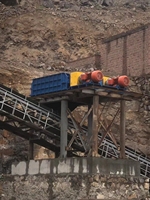 Concasseur à double rouleaux avec commande PLC, moteur AC et boîte de vitesses pour l'extraction du charbon, capacité de 1200 t/h, solution personnalisée pour le traitement de la pierre/du minerai