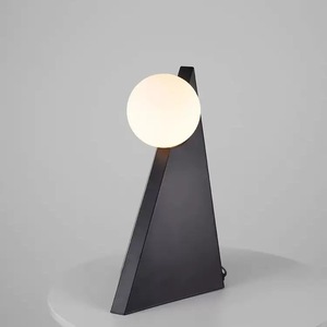 Luminaires <span class=keywords><strong>LED</strong></span> Artistiques Minimalistes Haut de Gamme Zhongshan pour Chambre, <span class=keywords><strong>Salon</strong></span>, Hôtel – Nouveaux Lampadaires Modernes pour une Ambiance Unique - Product Image 1