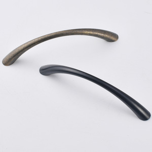 Curved Cabinet Handles 96mm Hole Spacing Bronze <b>Black</b> Zinc Alloy Minimalist Design For Drawer Door Kitchen Cabinet - Product Image 4