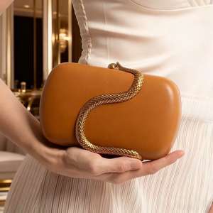 Bolso de Mano de Lujo para Mujer, Diseño Trapezoide con Cadena, para Fiestas y Bodas, Directo de Fábrica 2026 - Product Image 1