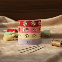 Bracelet tressé fait main avec logo personnalisé brodé, bracelet d'amitié à pompon, réglable, vente en gros