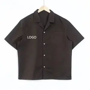 Camisa 100% algodão com logotipo personalizado, camisa de manga curta com botões para homens, camisa casual plus size de cor sólida para uso ao ar livre