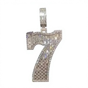 Colgante Número 7 Plateado en Plata 925 con Corte Esmeralda y Moissanita, Collar con Letra Estilo Hip Hop y Dije 2026 - Product Image 1