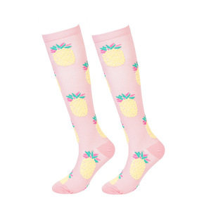 ถุงเท้ารัดกล้ามเนื้อไนลอนยาวถึงเข่าสีสันสวยงามลายผลไม้การ์ตูน - Product Image 6