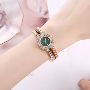 Orologio al quarzo alla moda per donna collana con foglie verdi Set cinturino magnetico bellissimo regalo per fidanzata - Product Image 3