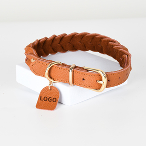 Set di Collare e Guinzaglio in Vera Pelle di Lusso Stile Occidentale Intrecciato a Mano Regolabile per Passeggiare il Cane - Product Image 4