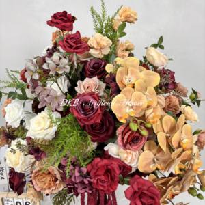 Arrangement de fleurs de soie Centre de table Boules de fleurs rouges Centre de table Boule de fleurs faite à la main pour Noël - Product Image 3