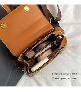 Nuova <span class=keywords><strong>Borsa</strong></span> a <span class=keywords><strong>Tracolla</strong></span> da <span class=keywords><strong>Donna</strong></span> alla Moda, Casual, di Alta Qualità in PU, con Stampa Classica per Signora - Product Image 3