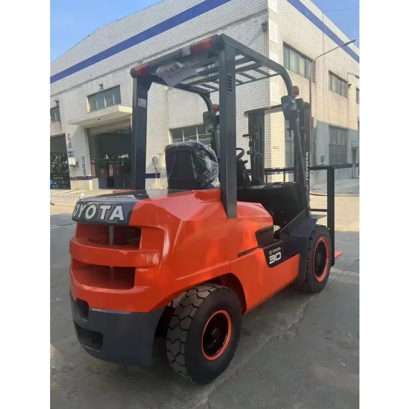 TOYOTA 3TON FORKLIFT kullanılan Toyota FD30 Forklift tercih edilen performans ile satılık fork lift dizel Toyota FD30