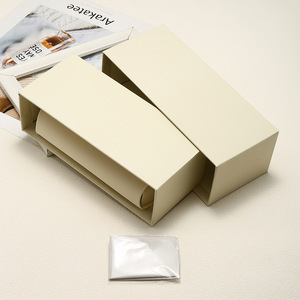 Boîte à lunettes en PU de haute qualité avec logo personnalisé, étui à lunettes blanc avec chiffon de nettoyage - Product Image 2