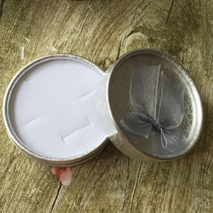 Коробка для украшений MU, размеры 5,5 см и 8,5 см, подарочная бумажная коробка с пузырчатой пленкой для хранения колец, серег и других украшений. - Product Image 5