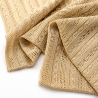 Tissu jersey jacquard gaufré 100 % polyester tricoté à la chaîne 210 g/m² doux, extensible et léger pour vêtements de filles – Vente directe usine