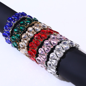 Bracciale da sposa da donna in lega con perline e cordino elastico, con strass di cristallo taglio a pera, bestseller transfrontaliero Europa-America - Product Image 2