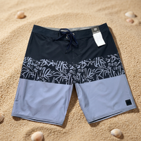 Short de bain rayé pour homme à séchage rapide avec cordon de serrage, style décontracté pour la plage, avec poches, taille mi-haute, longueur courte