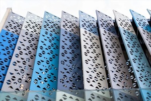Panneaux de placage solides en aluminium pour les carreaux de plafond ignifuges Façades <span class=keywords><strong>d</strong></span>écoratives extérieures Revêtement de murs rideaux Conception perforée - Product Image 2