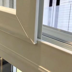 Ventana Corredera de Vidrio Residencial Moderna y Minimalista de UPVC 80 con Tres Rieles, Insonorizada, Resistente a la Intemperie, Tamaño Personalizado - Product Image 5