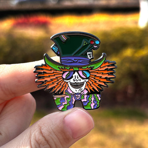 Bán buôn số lượng lớn mềm men cứng Pin nhà sản xuất lưu niệm khuyến mại Quà Tặng biết ơn chết Kim Loại Tùy chỉnh cứng men ve áo Pin - Product Image 2