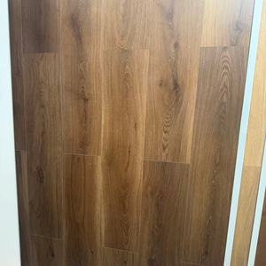 Mejor <span class=keywords><strong>Precio</strong></span> en Piso <span class=keywords><strong>Laminado</strong></span> para Oficina, 8mm, Clase <span class=keywords><strong>AC5</strong></span>, Clase 33 - Product Image 4