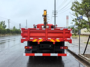 รถบรรทุกติดเครน Dongfeng พร้อมกระบะข้างบรรทุกสินค้า  รับน้ำหนัก 5 ตัน - Product Image 6