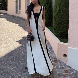 Nouvelle Robe de Soirée Longue en Lin, Coupe Droite, Élégante et Moderne, Personnalisée, de Haute Qualité, avec Décolleté Plongeant Sexy, Idéale pour les Bals de Promo - Product Image 1