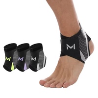 Attelle de cheville réglable anti-entorse avec sangles croisées, soutien de la cheville pour soulager les douleurs articulaires, manchon de compression pour la cheville