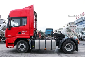 Camion tracteur SHACMAN X5000 4x2 440 ch, moteur Cummins, boîte de vitesses manuelle FAST, modèle 2022 - Product Image 4