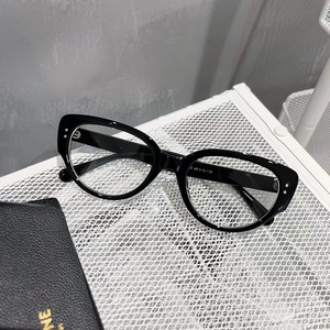 Monturas de gafas estilo ojo de gato M3-9017 para mujer, montura completa, lentes de PC con protección contra la luz azul, anti UV, remaches de puntos, estilo retro. - Product Image 3