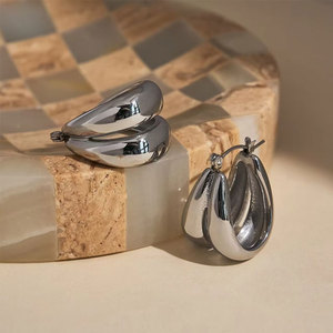 Pendientes de Aro Finos de Acero Inoxidable 316L con Baño de Oro PVD de 14k y 18k para Mujer - Product Image 2