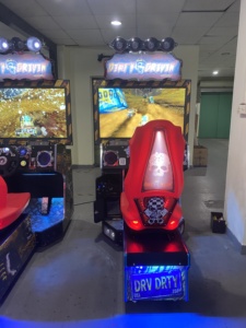 เครื่องเกมแข่งรถอาร์เคดแบบหยอดเหรียญ <span class=keywords><strong>2</strong></span> ผู้เล่น คุณภาพสูงจากโรงงานเบบี้แบร์ รับเหรียญได้ พร้อมการรับประกัน 1 ปี ผลิตจากฮาร์ดแวร์คุณภาพ - Product Image 5